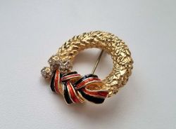 Brosch julkrans. Julkransbrosch