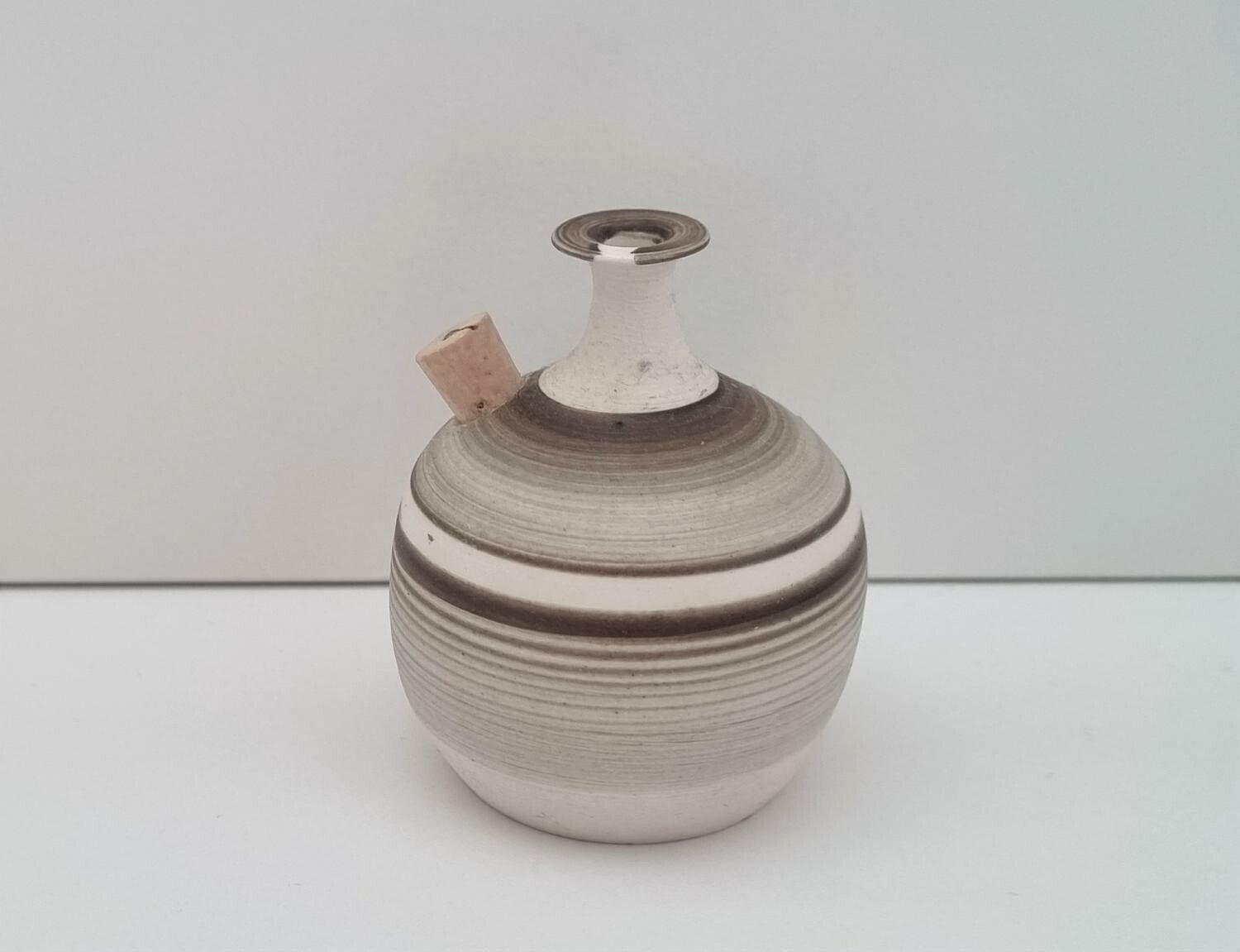 Miniatyrvas, Hand Thrown, Kian Denmark