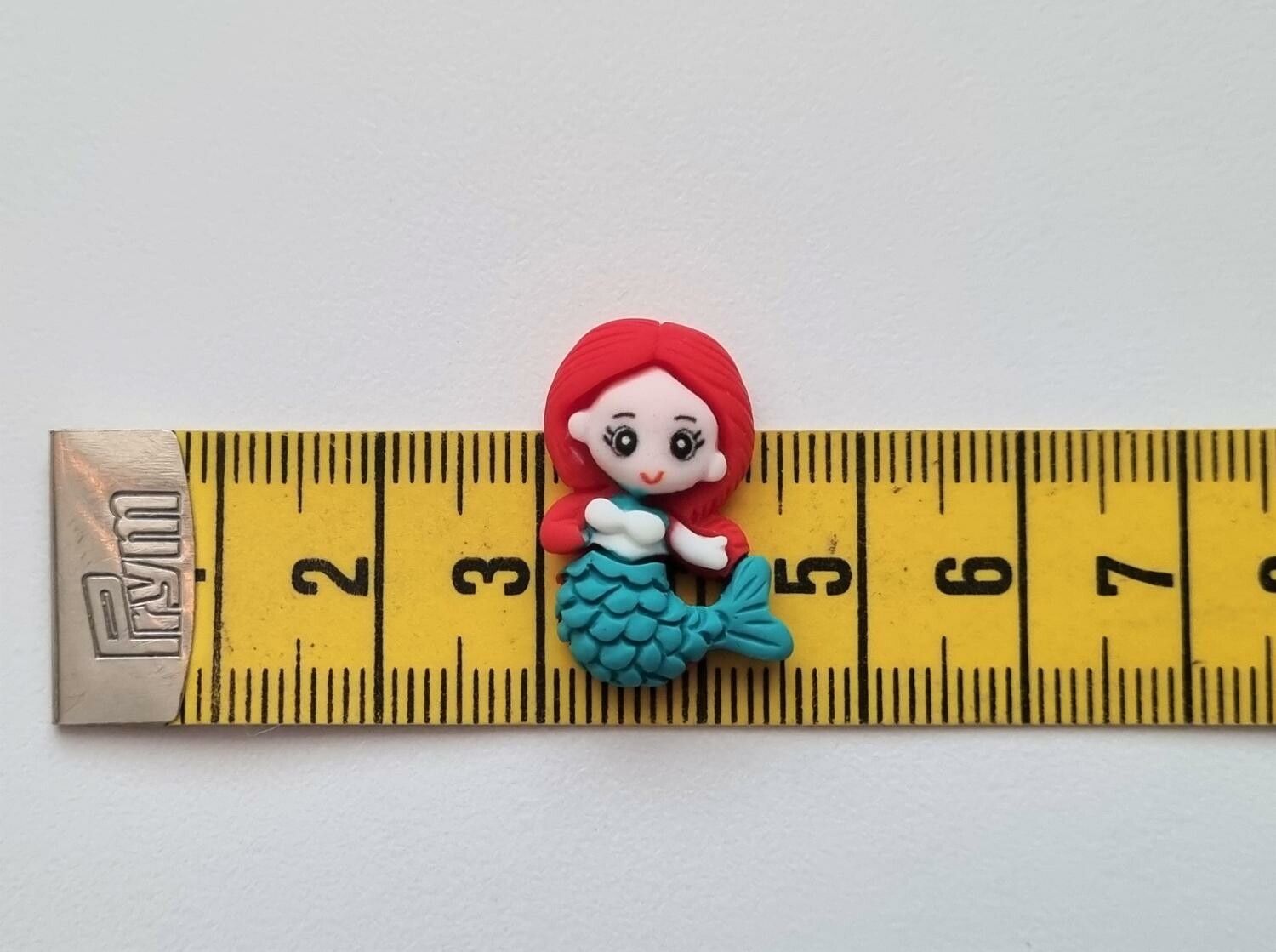 1 st liten sjöjungfru. Miniatyr / flatback för dekoration, scrapbooking mm