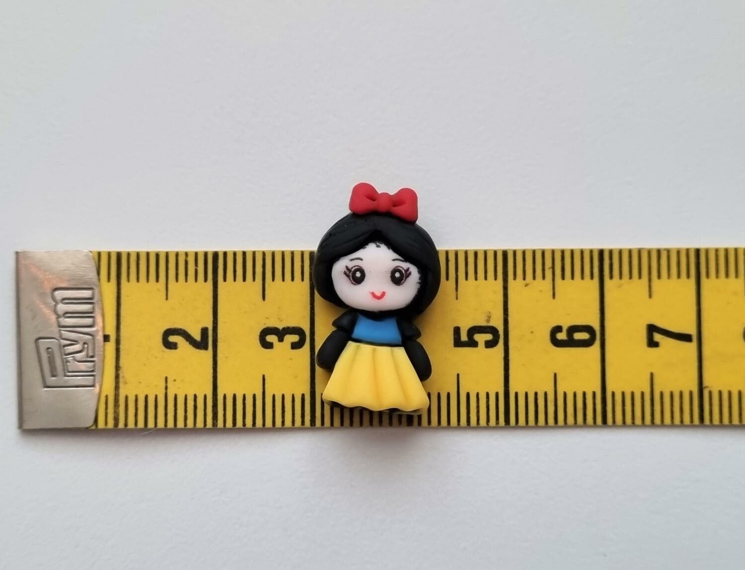 1 st liten prinsessa. Miniatyr / flatback för dekoration, scrapbooking mm