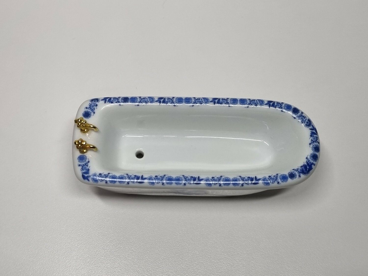 Badkar, miniatyr i porslin