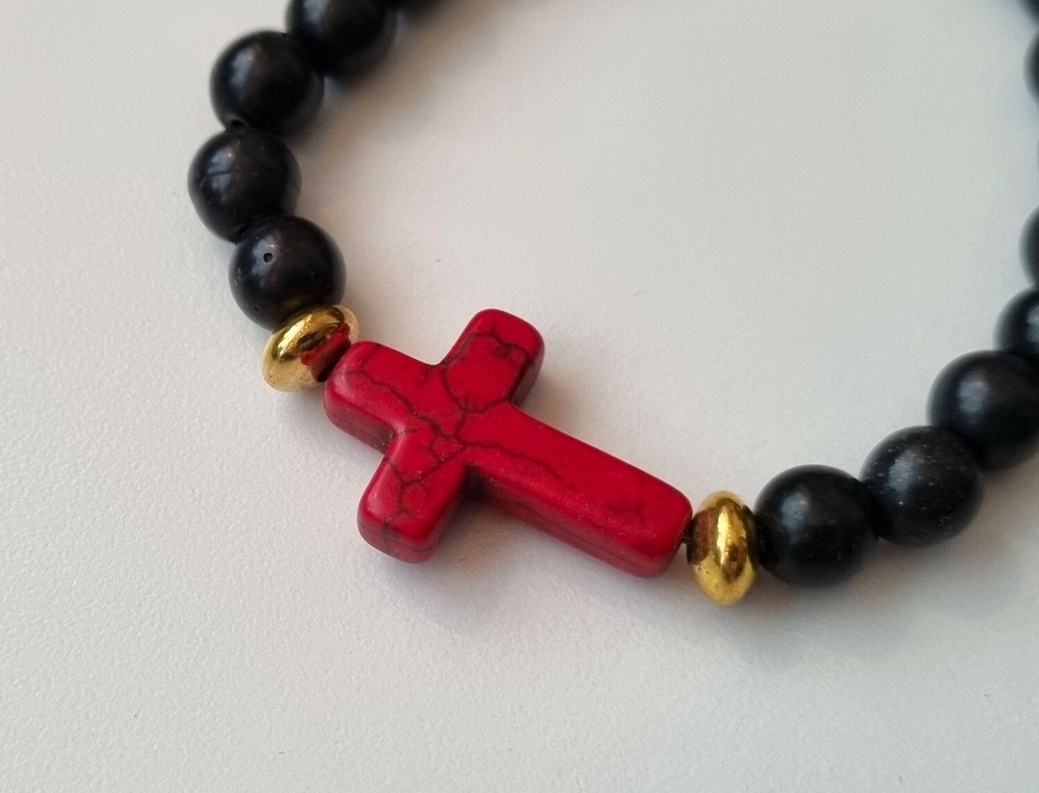 Armband med rött kors