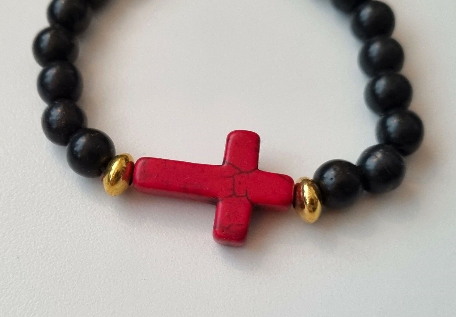 Armband med rött kors