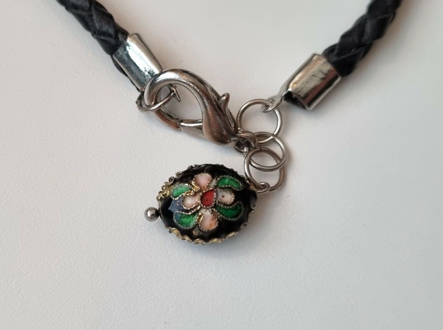 Armband med rund berlock