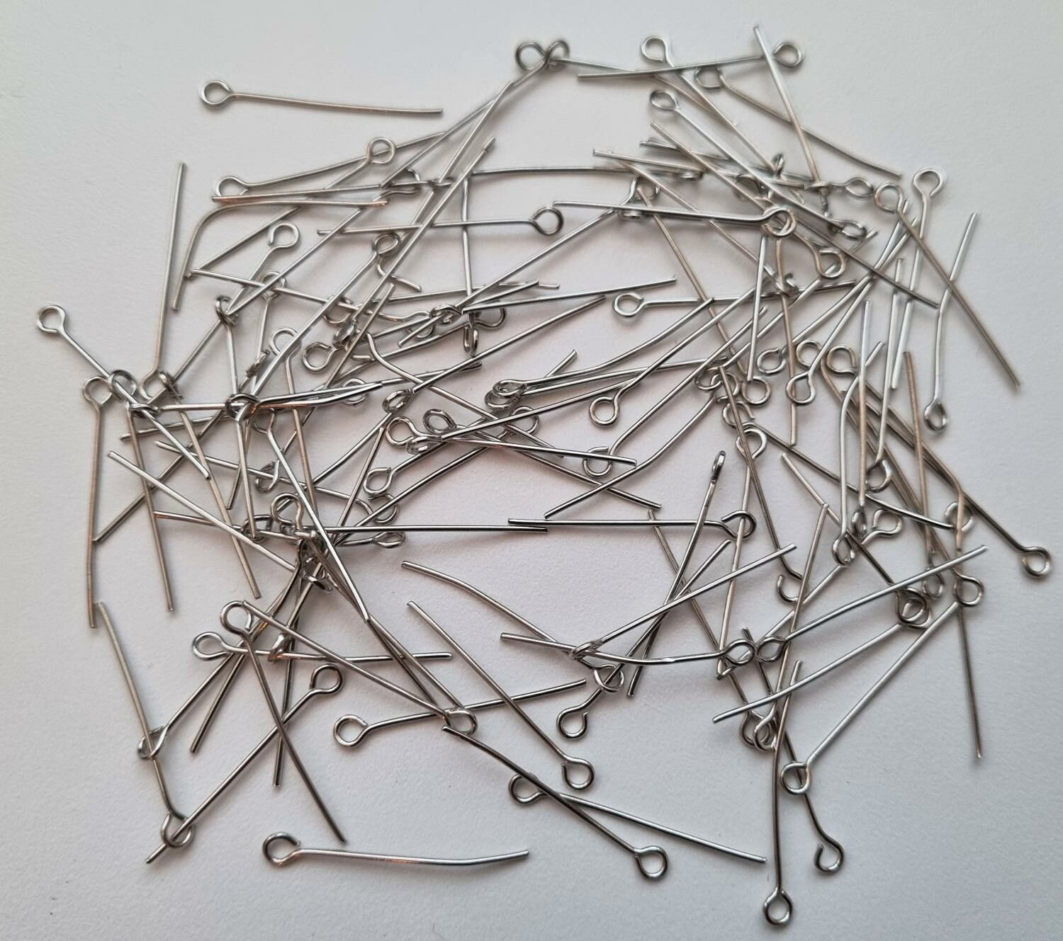 50 st silverfärgade ögelpinnar (26 mm)