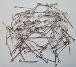 50 st silverfärgade ögelpinnar (26 mm)