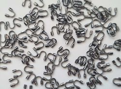 50 st svarta Wire guards, smyckestillbehör