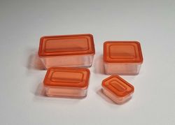 4 st små röd/orangea matlådor, minilådor. Miniatyrer för dekoration, dockskåp