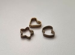 3 st kakformar, miniatyrer till dockskåp