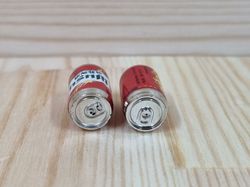 2 st Burkar miniatyr, miniburkar, dockskåp, tittskåp