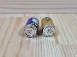 2 st Burkar miniatyr, miniburkar, dockskåp, tittskåp