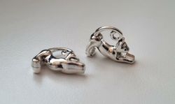 2 st Katter. Berlocker / charms / hängen
