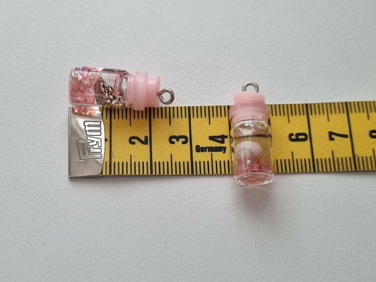 2 st små glasflaskor, flaskor med kork miniatyrer glasburkar