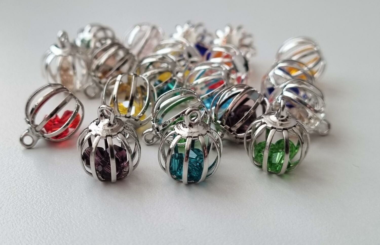2 st burberlocker / burar. Berlocker / hänge / charm