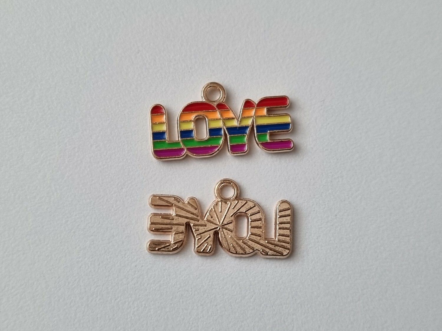 2 st HBTQ (LBGT) berlocker - Love. Charms för smyckestillverkning