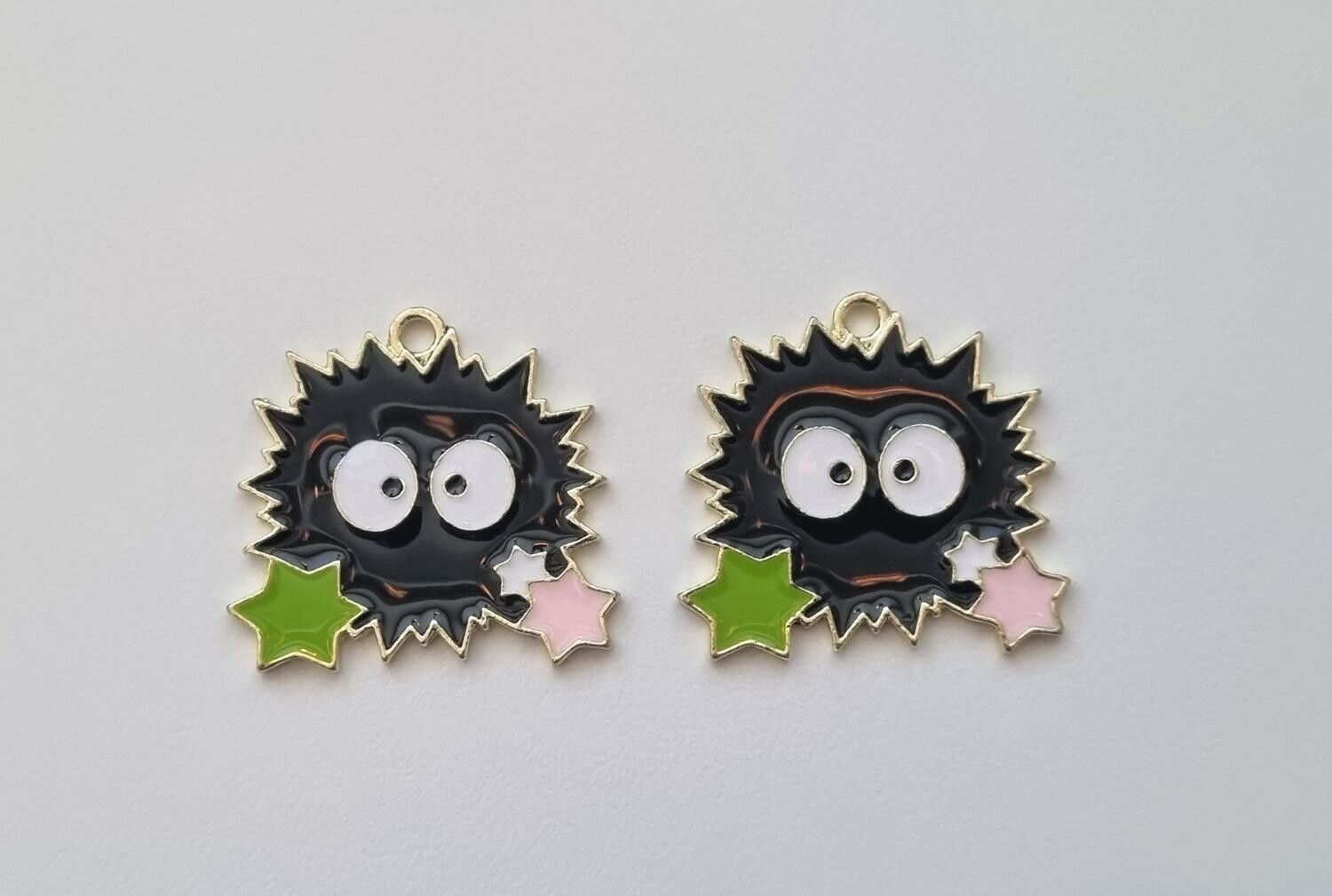 2 st Sagoväsen hängen / berlocker / charms till smyckestillverkning