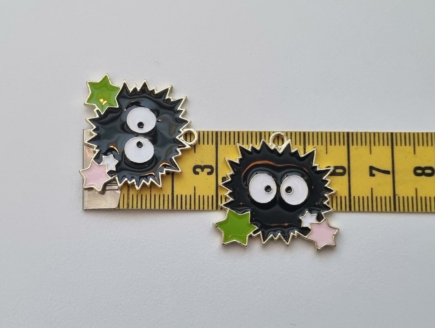 2 st Sagoväsen hängen / berlocker / charms till smyckestillverkning