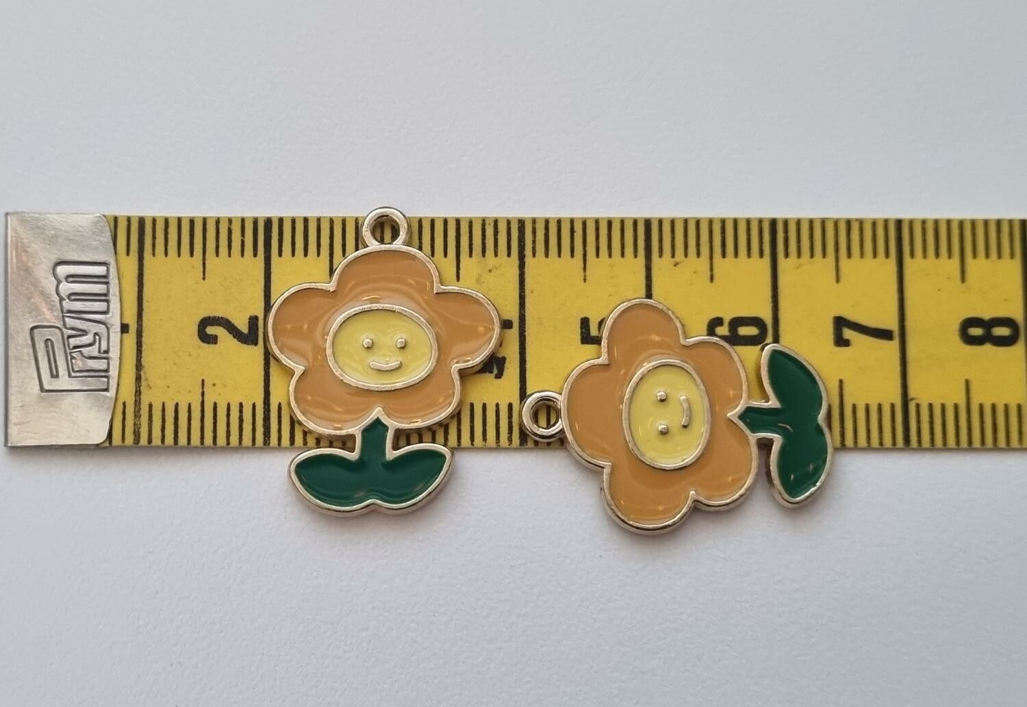 2 st Blommor hängen / berlocker / charms till smyckestillverkning
