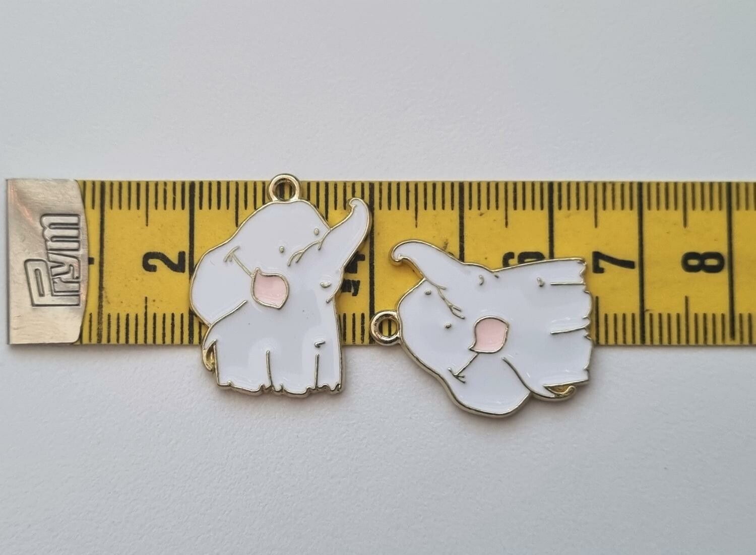 2 st Elefanter hängen / berlocker / charms till smyckestillverkning