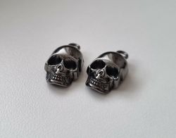 2 st svarta dödskallar. Hängen / berlocker / charms för smyckestillverkning