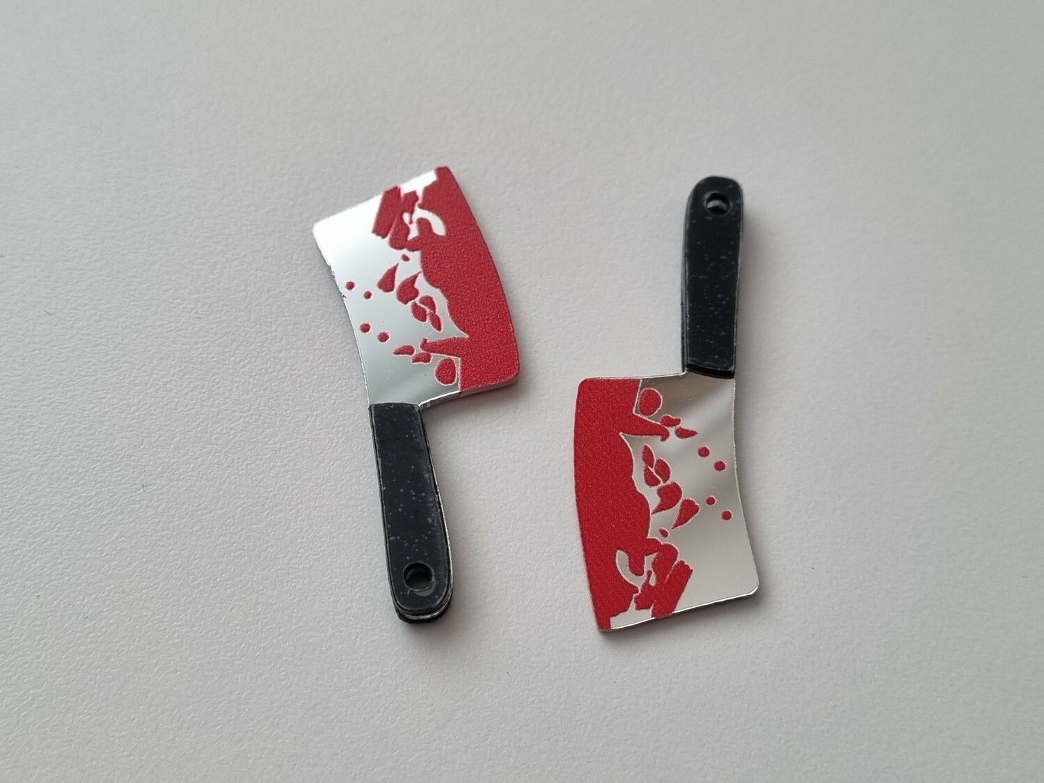 2 st halloween köttyxor. Berlocker / charms för smyckestillverkning