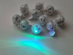 10 st runda bollar med LED-ljus. För julbelysning och dekoration