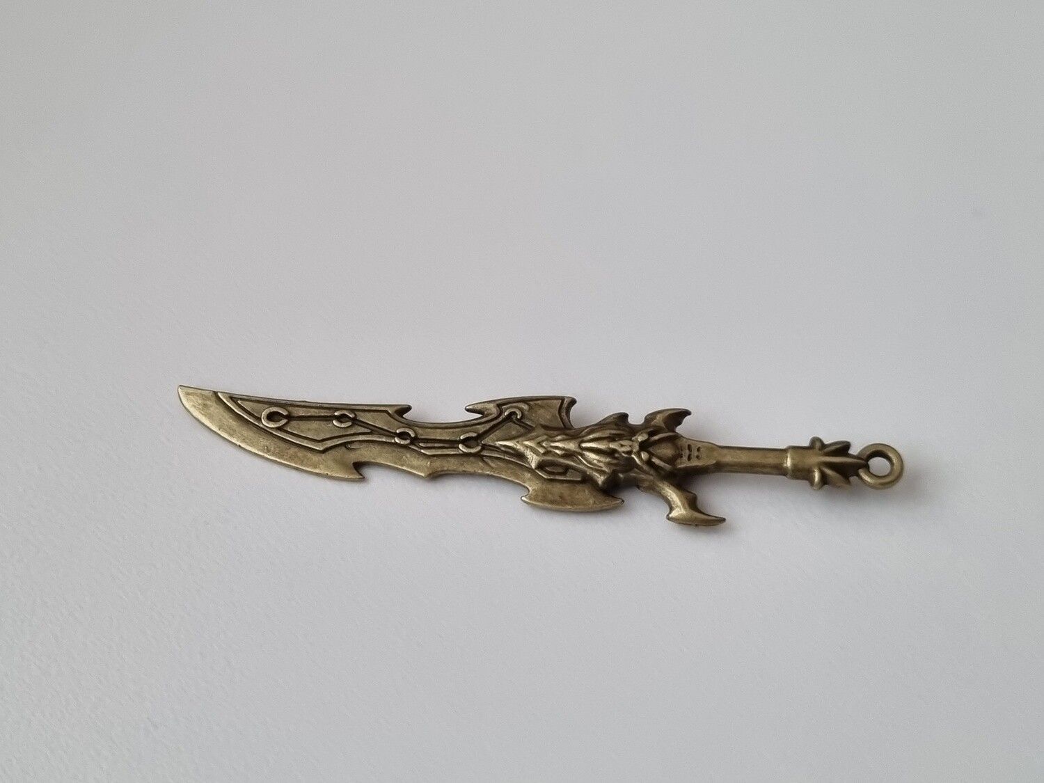 Miniatyr vapen, minivapen till dockskåp dockhus tittskåp (variant 20)