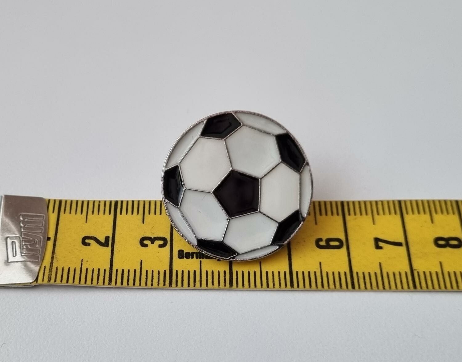 Pins, fotboll / fotbollspin