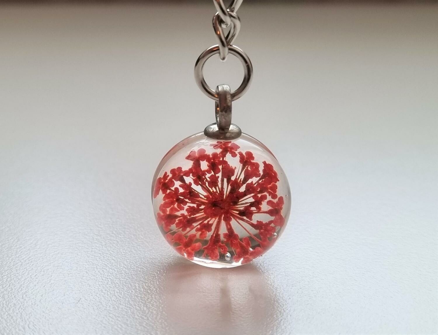 Nyckelring Glaskula glasboll med torkad blomma (Orange/röd)