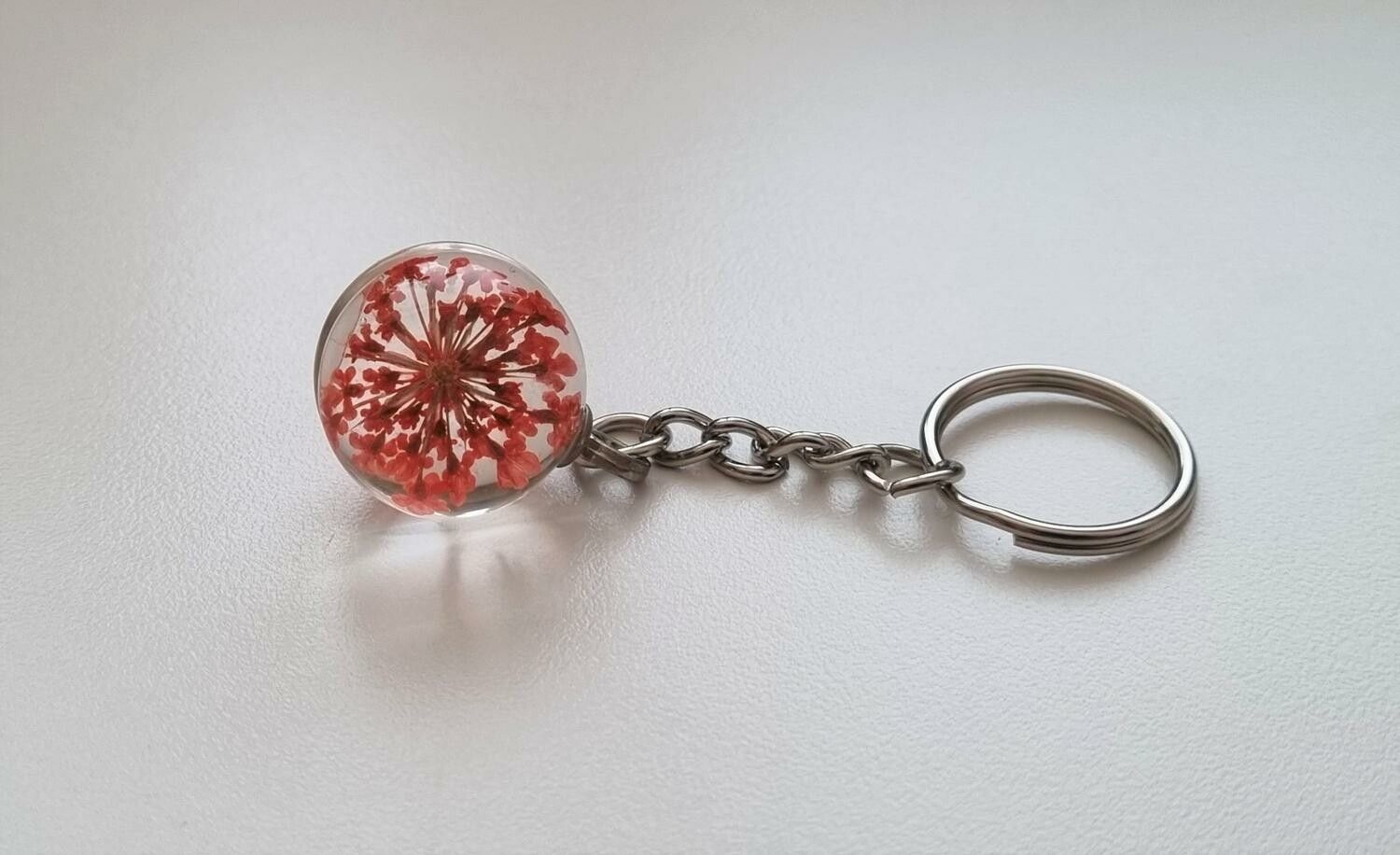 Nyckelring Glaskula glasboll med torkad blomma (Orange/röd)