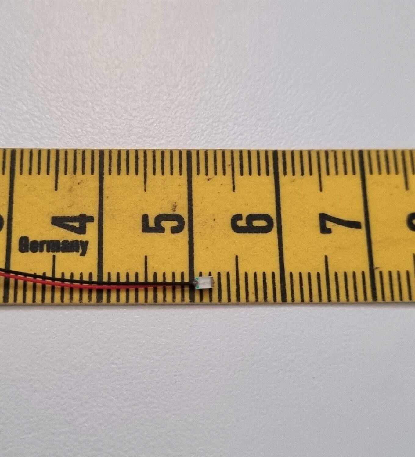 Tråd med LED-ljus (blå) För dockhus, tittskåp, tågräls