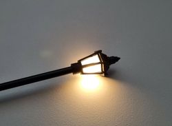 Lampa, gatulampa, miniatyrlampa (LED) För dockhus, tittskåp, tågräls mm