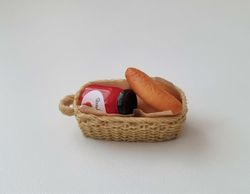1 st picknickkorg med sylt och bröd (5 delar) Miniatyrer till dockskåp, tittskåp