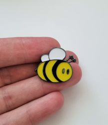 Pins, Gulligt litet bi