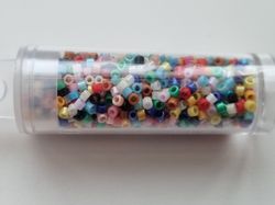 Rör med små pärlor, fröpärlor, glaspärlor (2 mm)