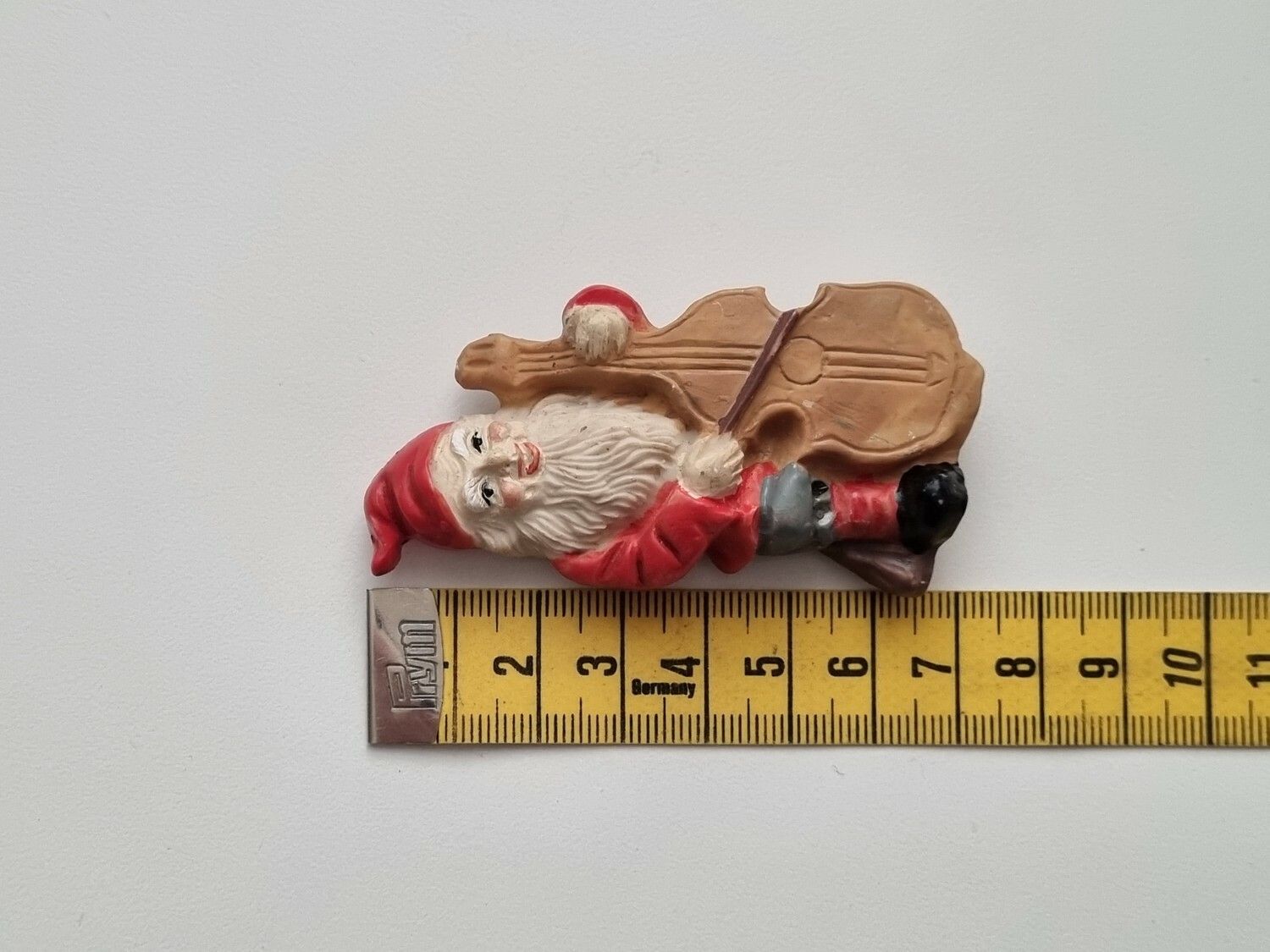 Kylskåpsmagnet Tomte med musikinstrument