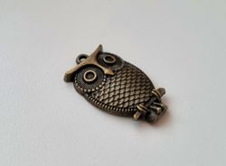 1 st Uggla. Berlocker / hänge / charm (bronsfärgad)