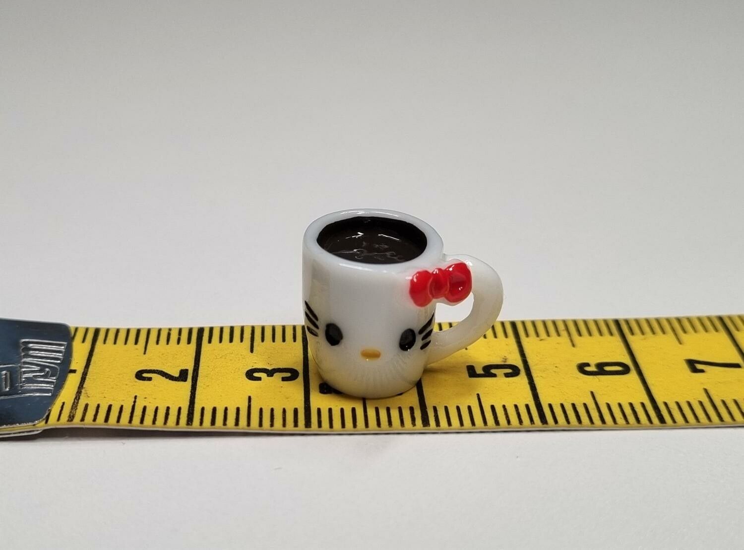 Söt liten kaffekopp / mugg - Miniatyr (1,3 cm hög)