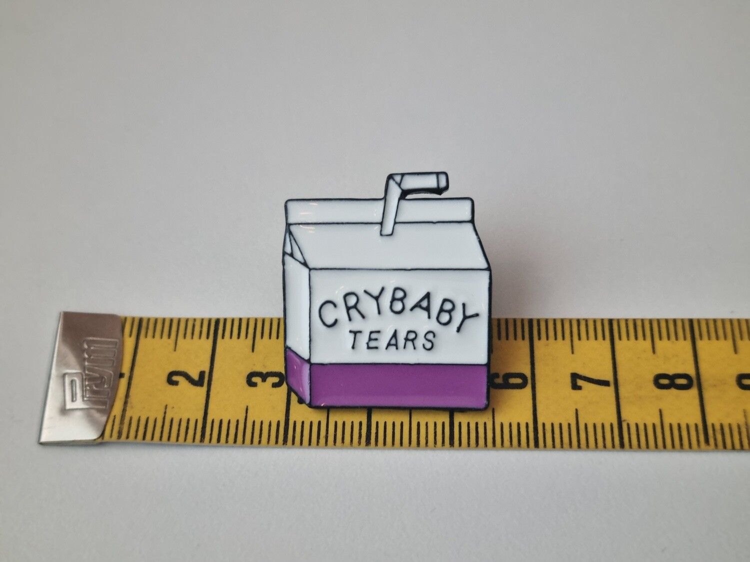 Pin, Mjölkpaket, Crybaby tears