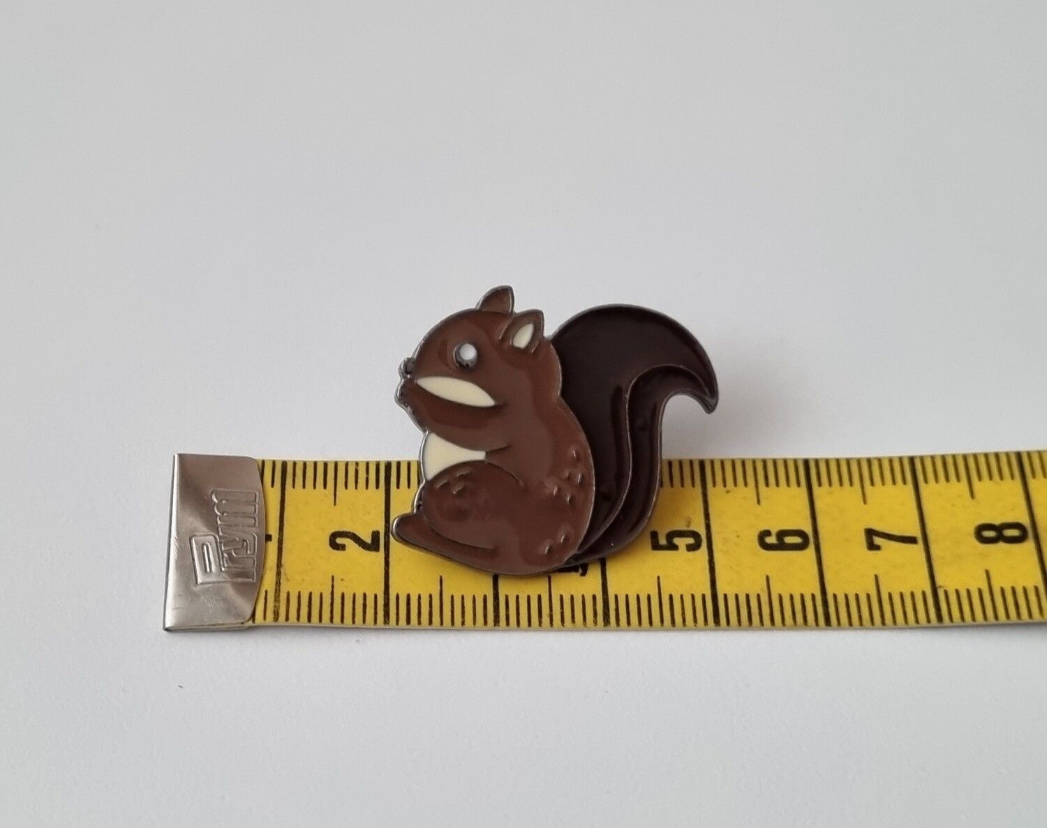 Pin, gullig liten ekorre