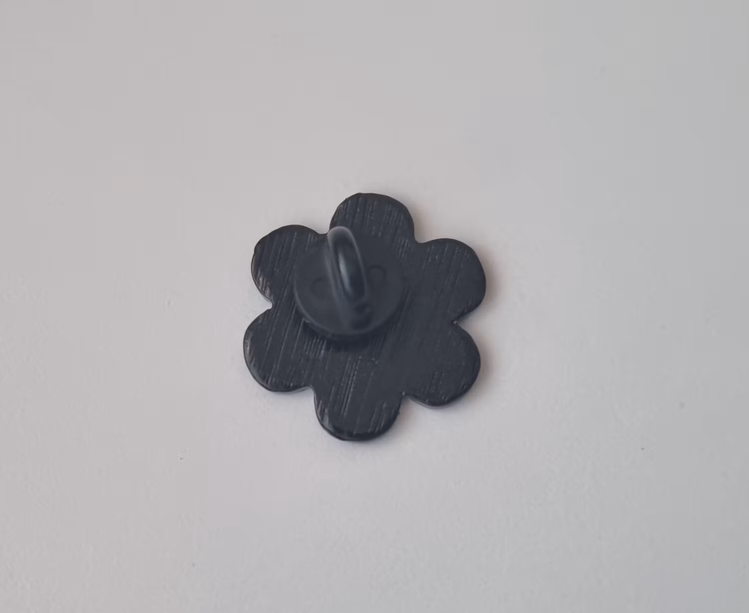 Pin, Färgglad liten sol