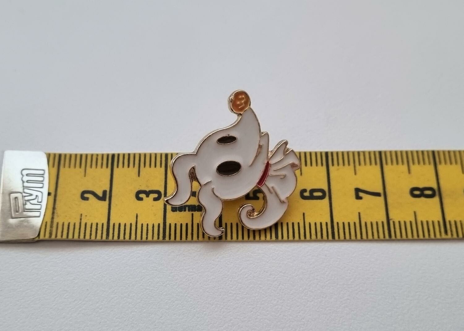 Pins, gullig liten hund / spökhund