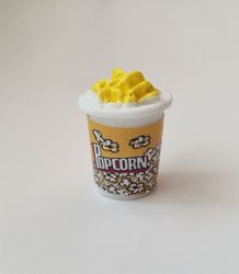 1 st popcornburk (gul) Miniatyr för dockskåp / tittskåp