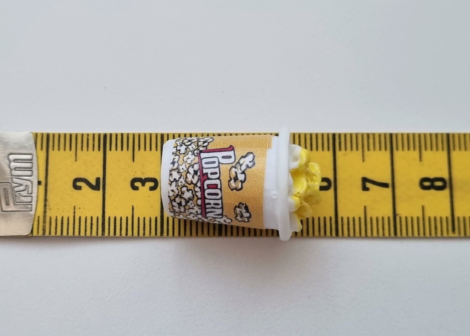 1 st popcornburk (gul) Miniatyr för dockskåp / tittskåp