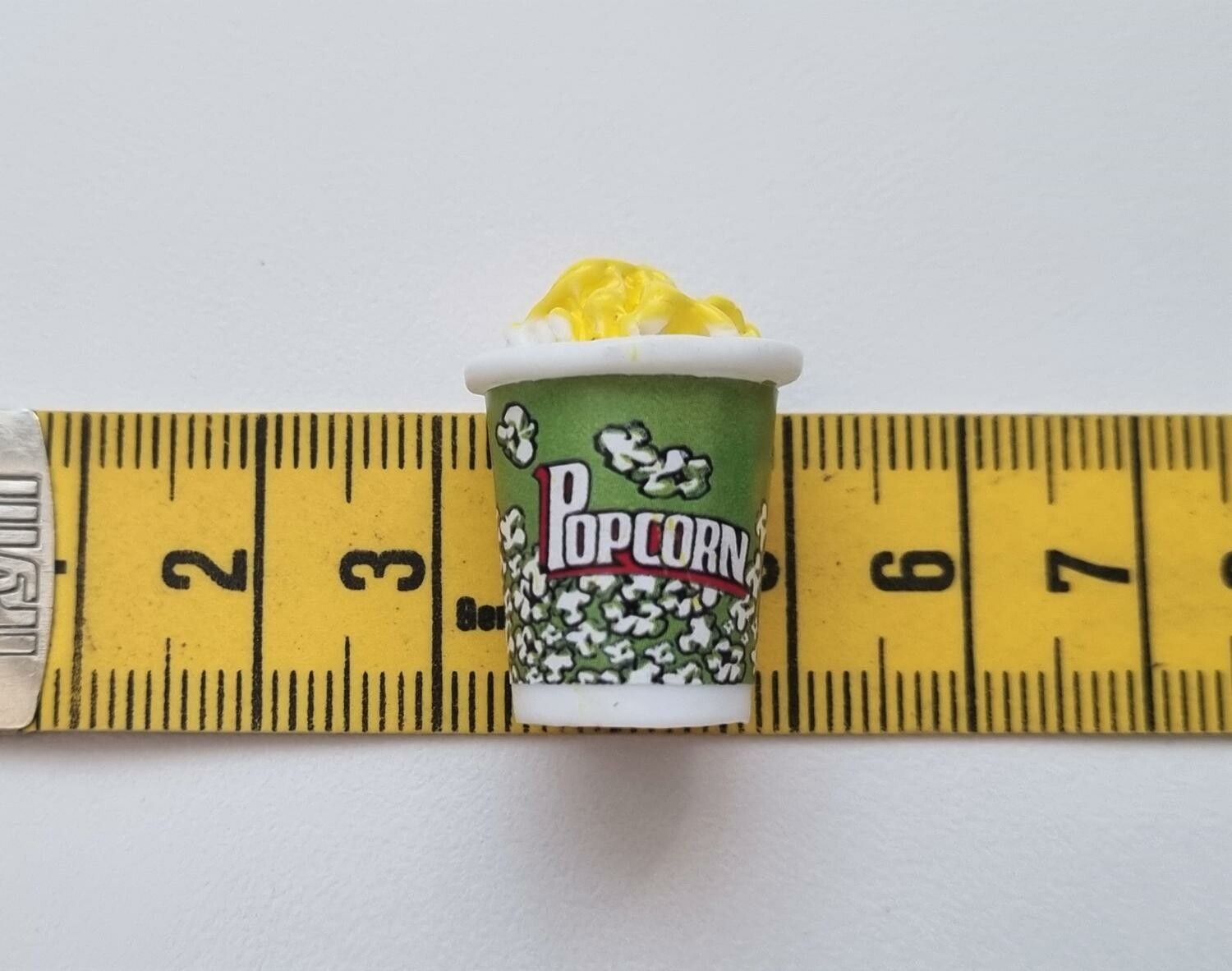 1 st popcornburk (grön) Miniatyr för dockskåp / tittskåp