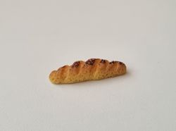 1 st baguette / bröd, miniatyrbröd. Miniatyrer till dockskåp, tittskåp