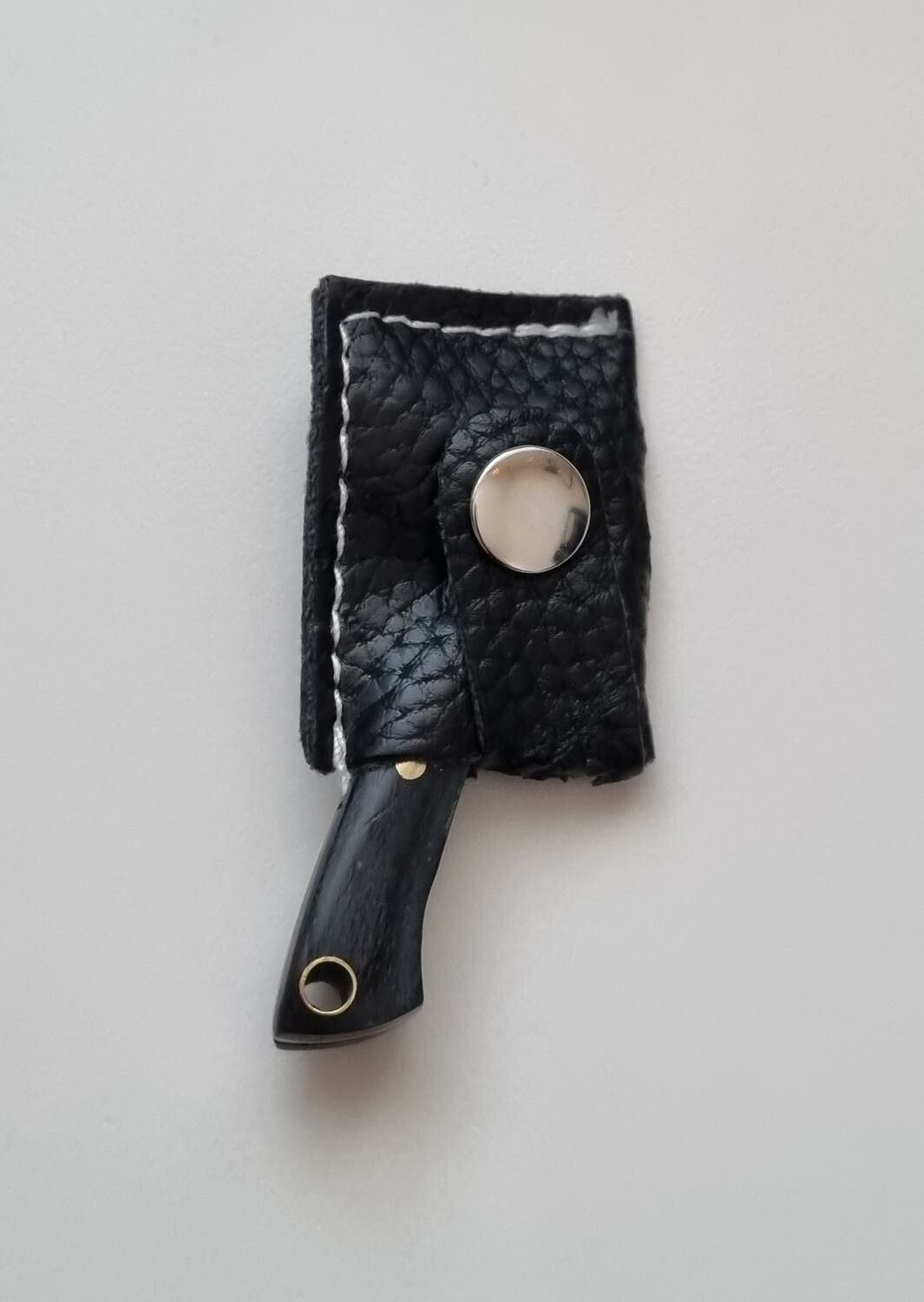 Gullig liten miniatyrkniv / minikniv med fodral