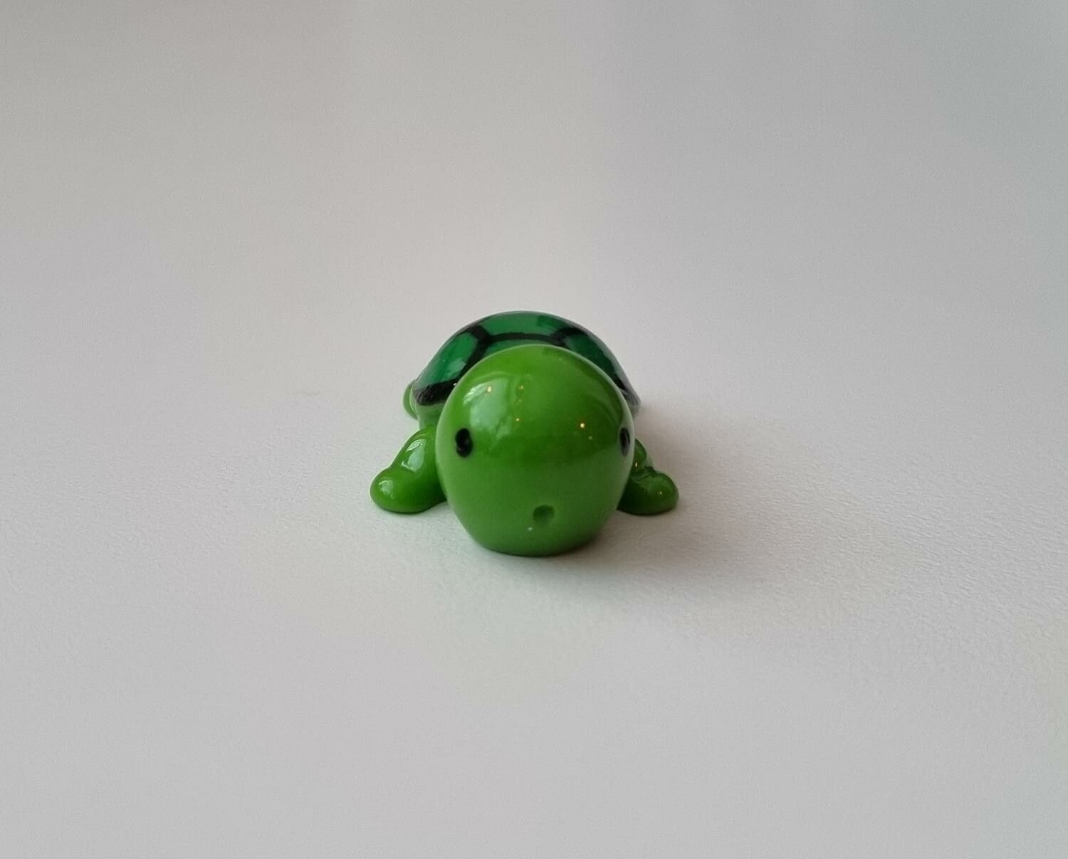Mörkgrön sköldpadda, minisköldpadda / miniatyr