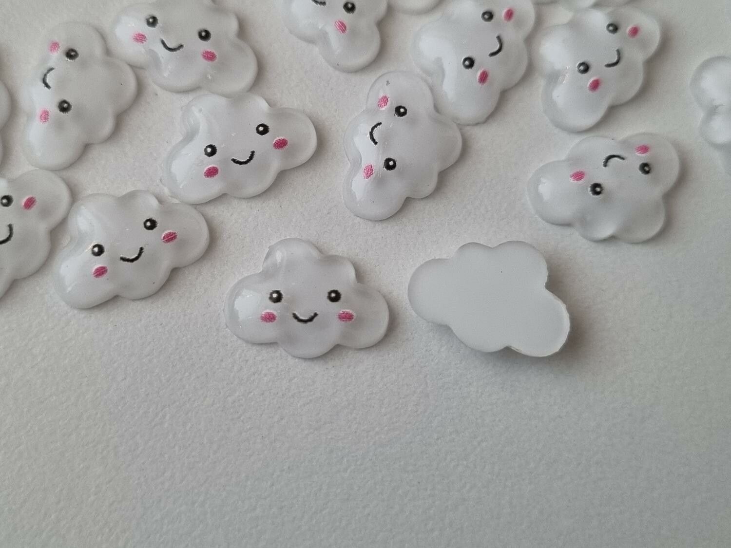 20 st glada moln. Flatbacks för dekoration, scrapbooking och pyssel
