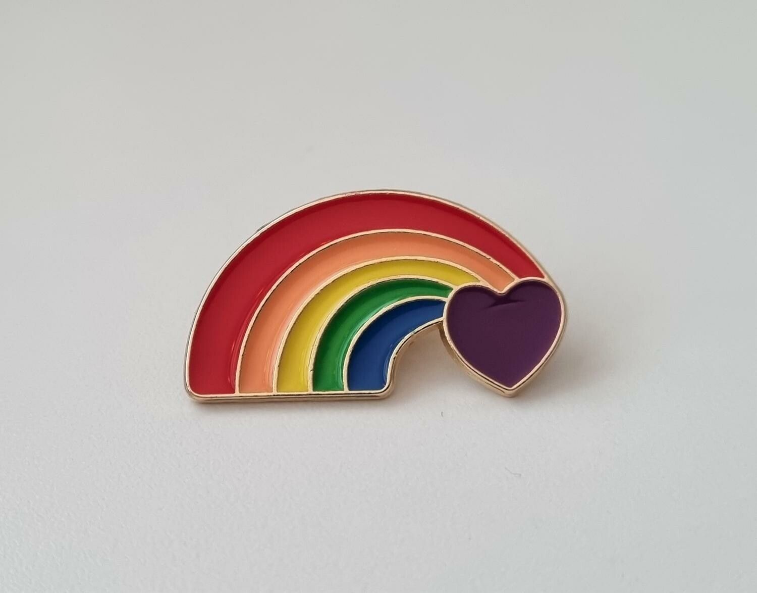 Pins, HBTQ - Regnbåge med hjärta